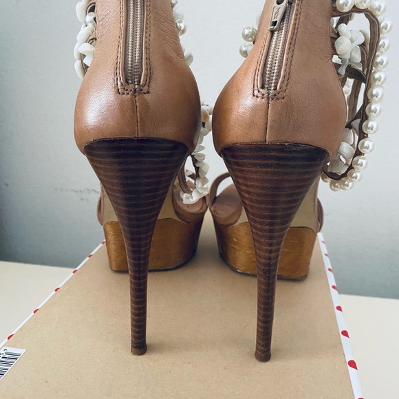 💗beautiful brown platform sandals💗 - Picture 2 of 3